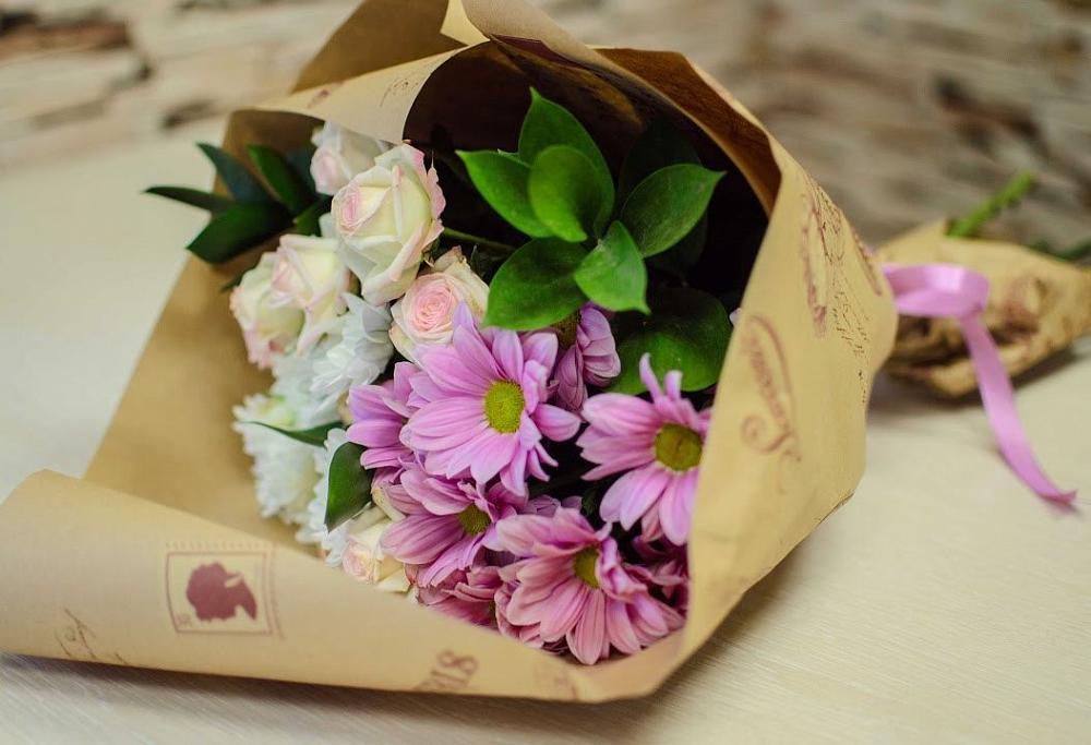 Букет цветов из: Розы и Хризантемы в Ширинский