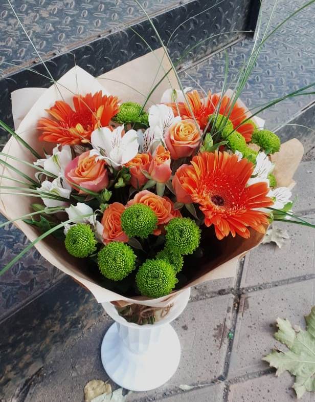 Букет цветов из: Герберы, Хризантемы, Альстромерии и Розы в Ширинский