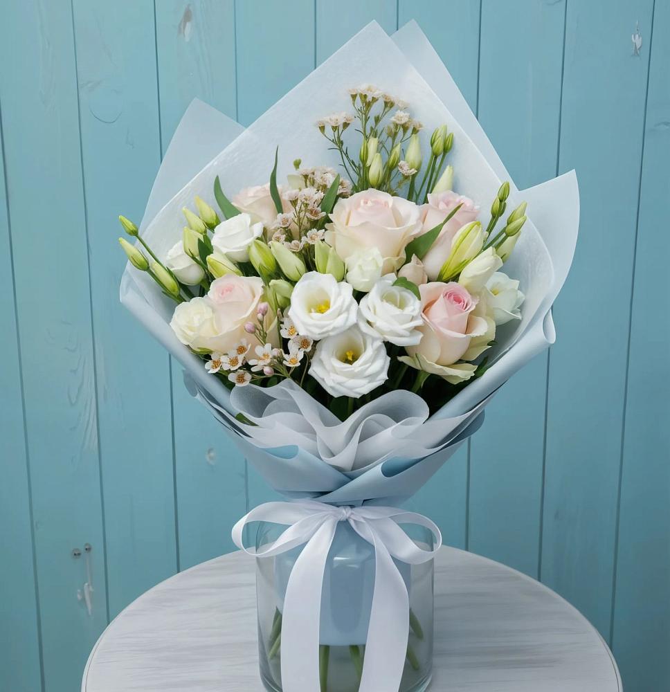 Букет цветов из: Розы и Лизиантусы в Ширинский