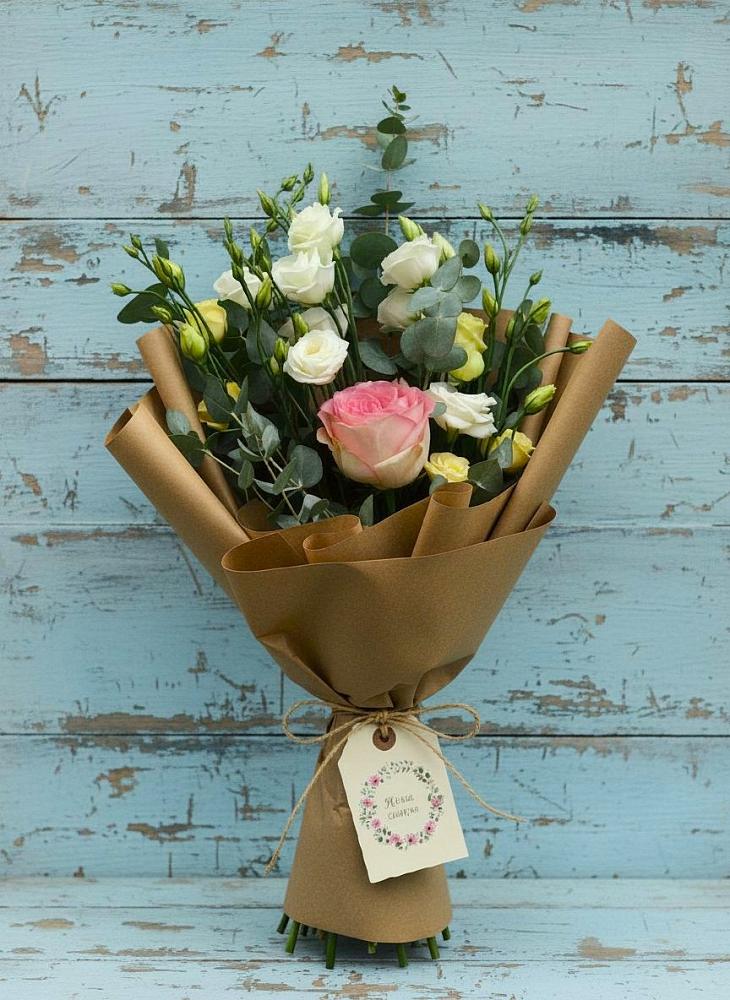 Букет цветов из: Розы и Лизиантусы в Ширинский