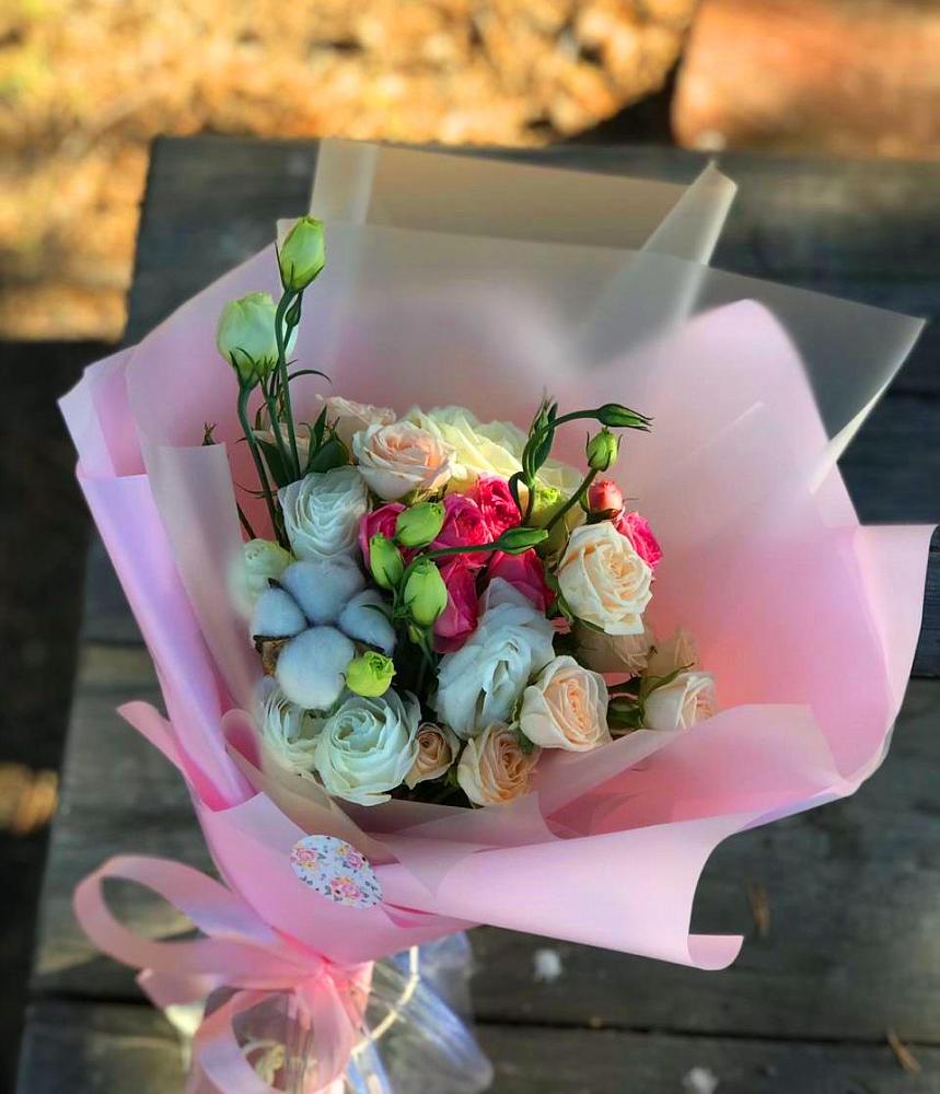 Букет цветов из: Розы и Лизиантусы в Ширинский