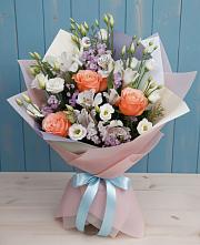 Букет цветов из:  Лизиантусы, Розы, Альстромерии и Гипсофила в Ширинский