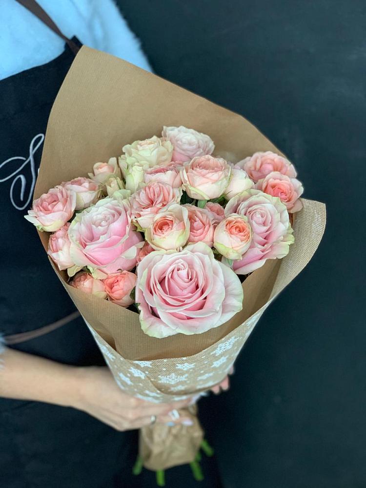 Букет цветов из: Хризантемы и Розы в Ширинский