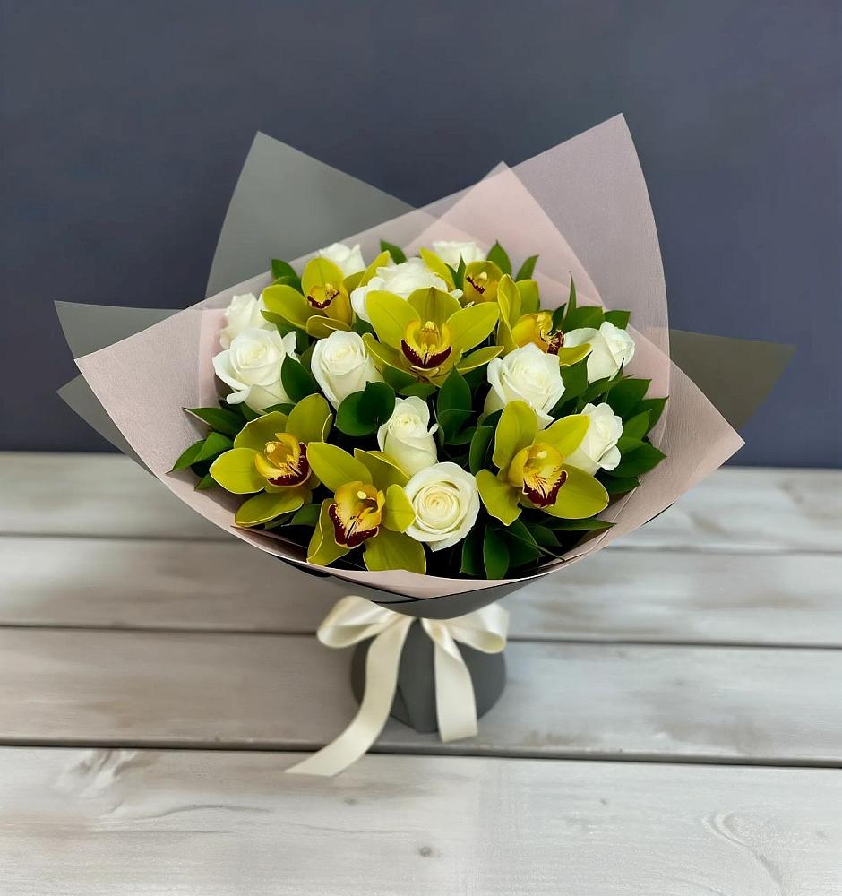 Букет цветов из: Орхидеи и Розы в Ширинский