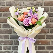 Букет цветов из:  Лизиантусы и Розы в Ширинский