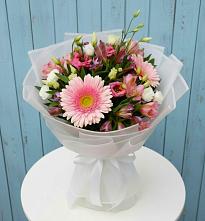 Букет цветов из:  Герберы, Альстромерии и Лизиантусы в Ширинский