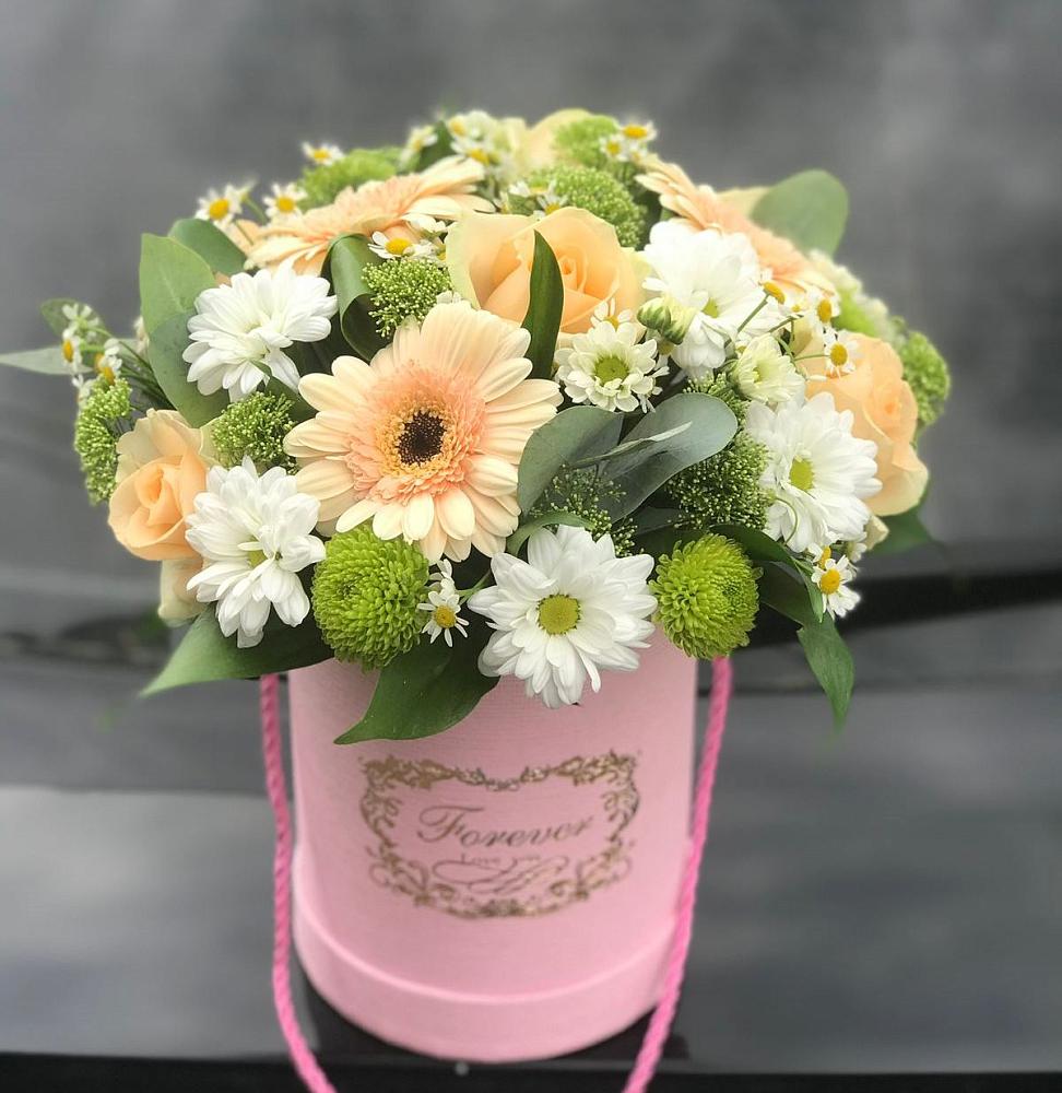 Цветочная композиция из Розы, Герберы и Хризантемы в шляпной коробке в Ширинский